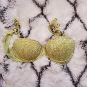 VS Pink Bra Size 32B